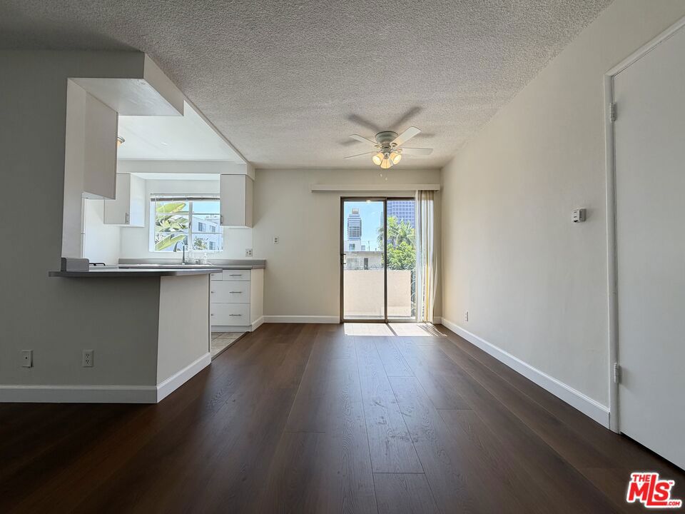 11727 Mayfield Avenue 5 Property Photo 6