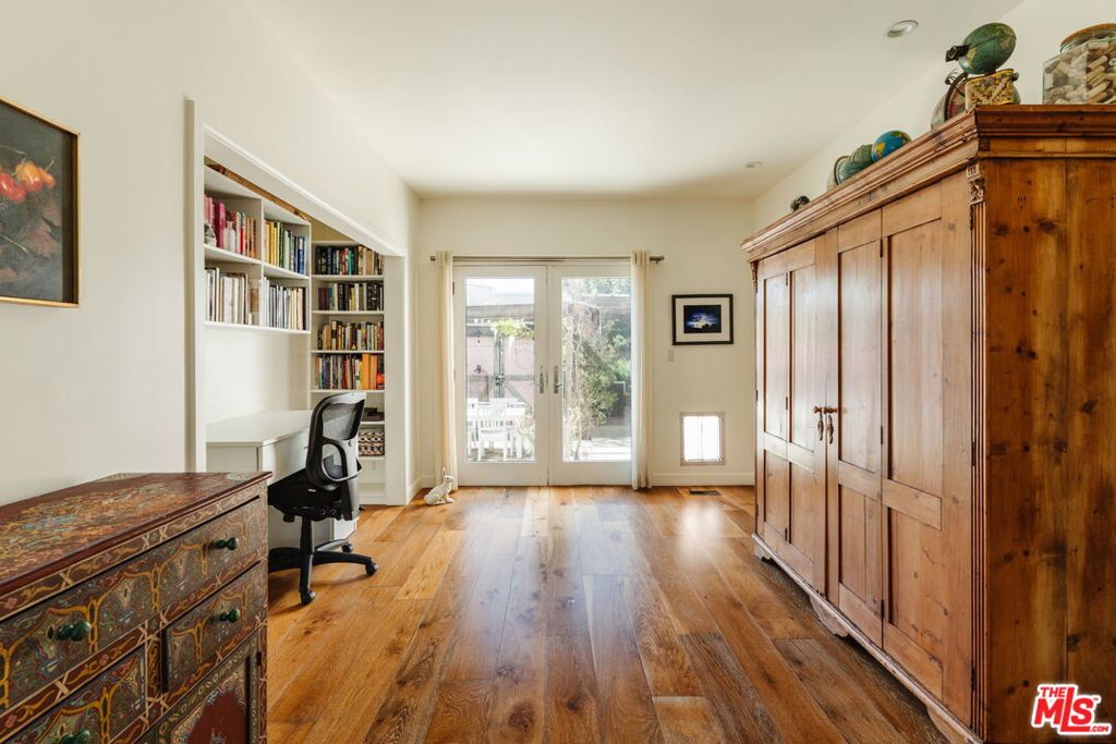 1633 Hi Point Street Property Photo 22