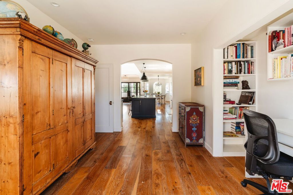 1633 Hi Point Street Property Photo 23