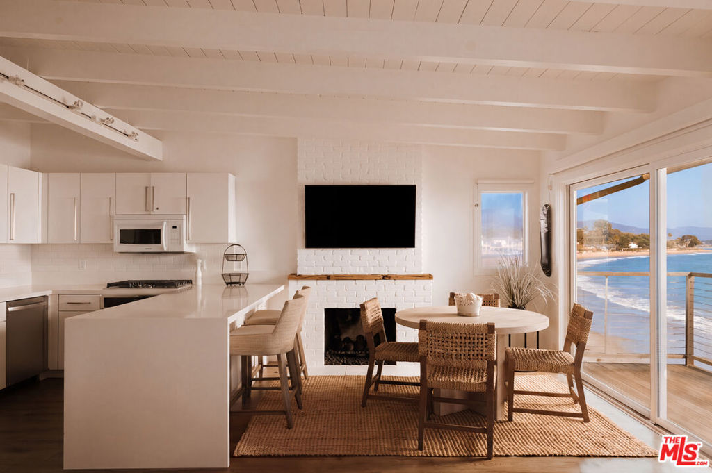 1508 Miramar Property Photo 4