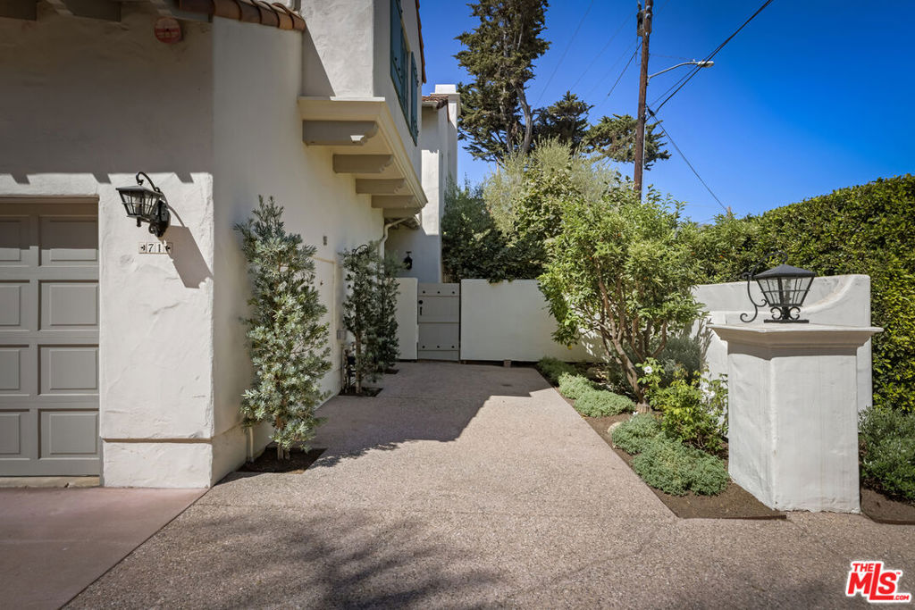 71 Olive Mill Road Property Photo 3