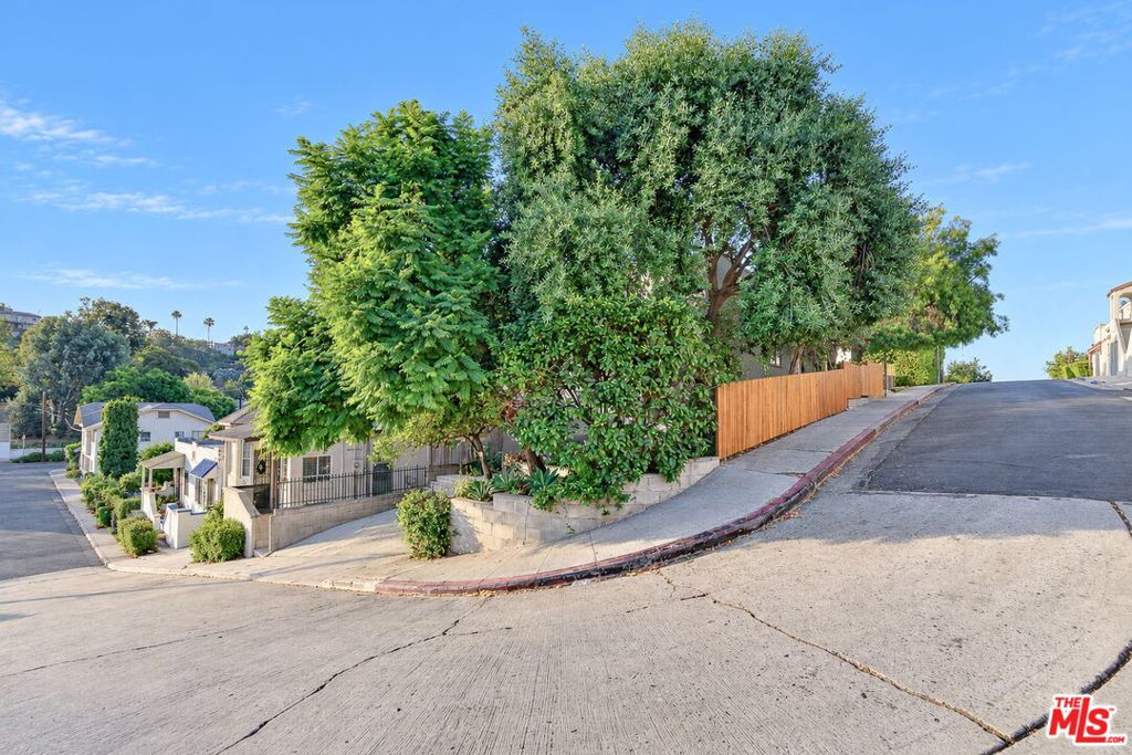 1356 Mcduff Street Property Photo 7