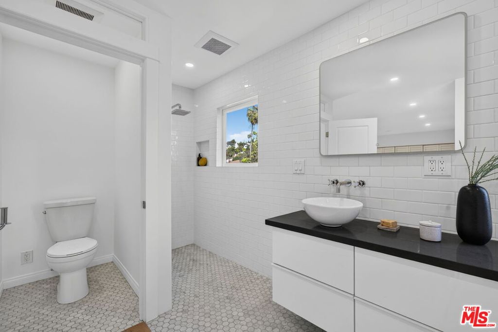 1356 Mcduff Street Property Photo 48