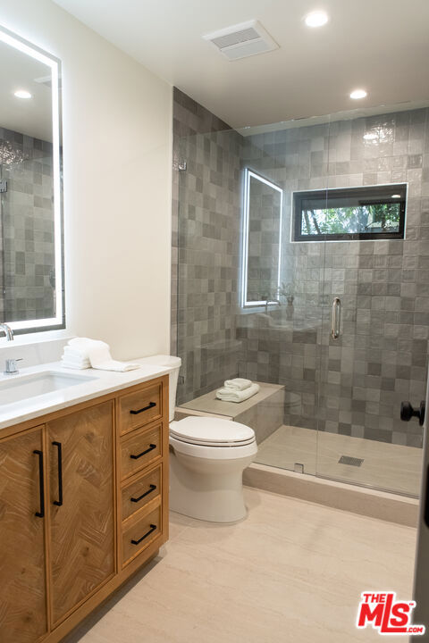 3436 Longridge Avenue Property Photo 20