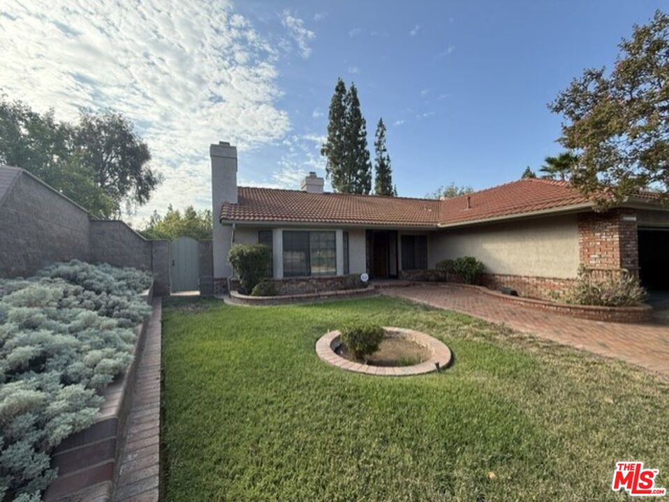 23921 Redbark Drive Property Photo 2