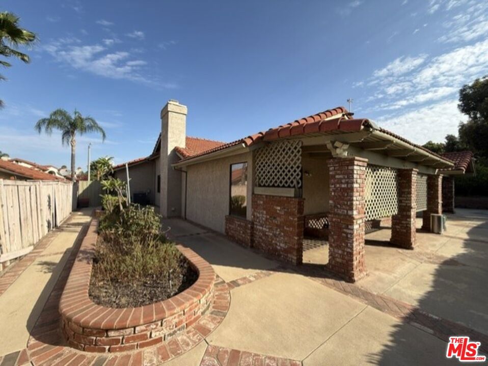23921 Redbark Drive Property Photo 4