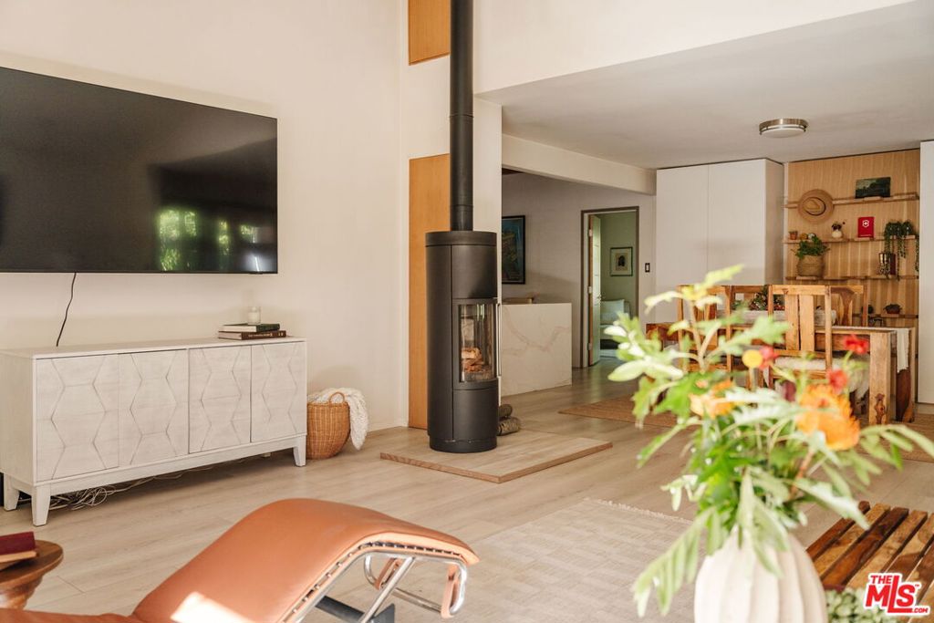 1230 Old Topanga Canyon Road Property Photo 7