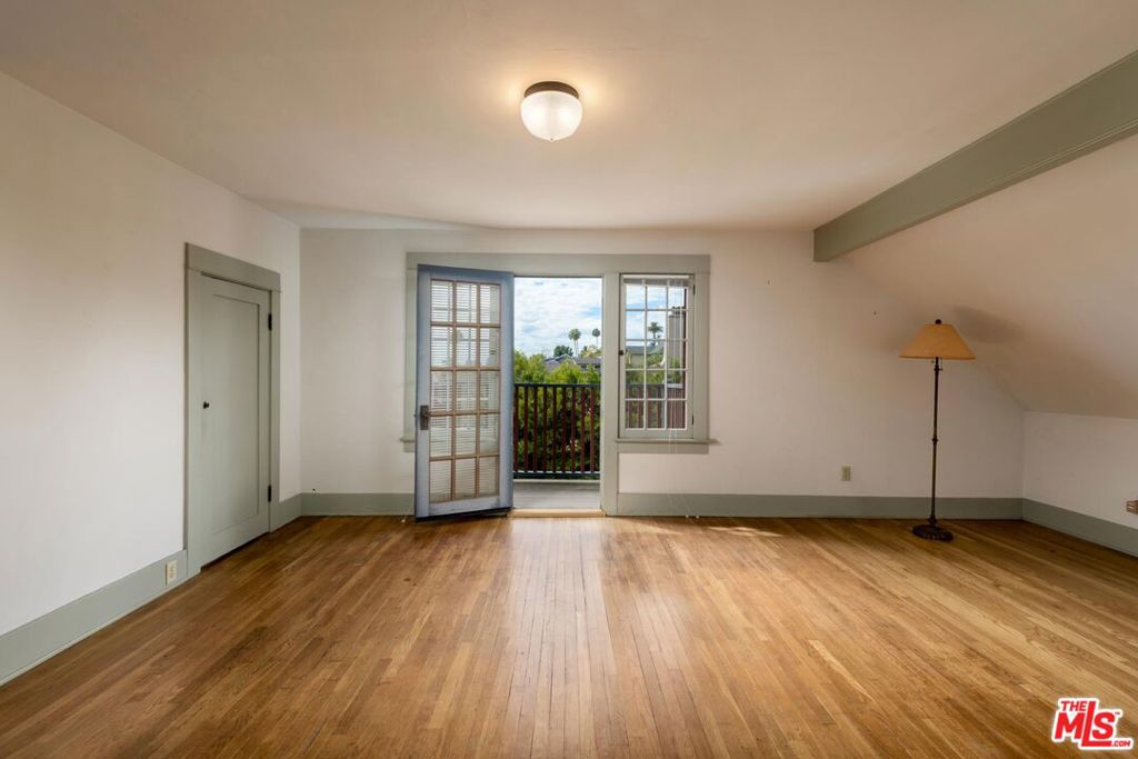 645 E Micheltorena Street Property Photo 24