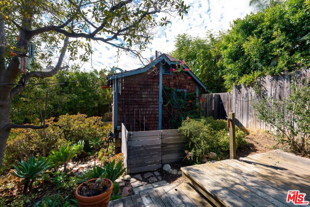 645 E Micheltorena Street Property Photo 30