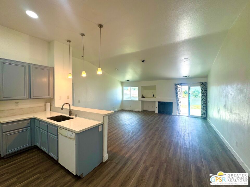 13753 Inaja Street Property Photo 3