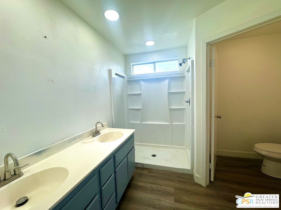 13753 Inaja Street Property Photo 8