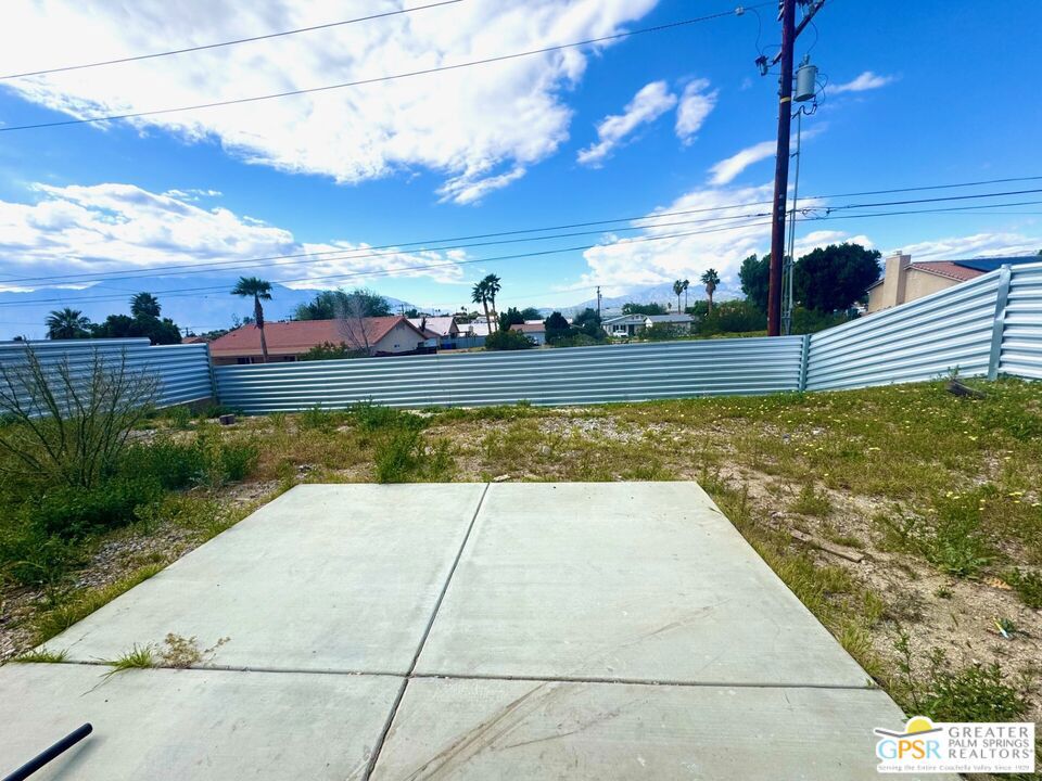 13753 Inaja Street Property Photo 10