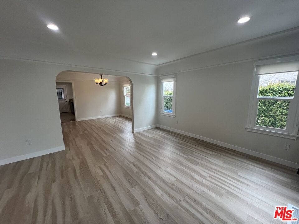 1284 S Highland Avenue Property Photo 3