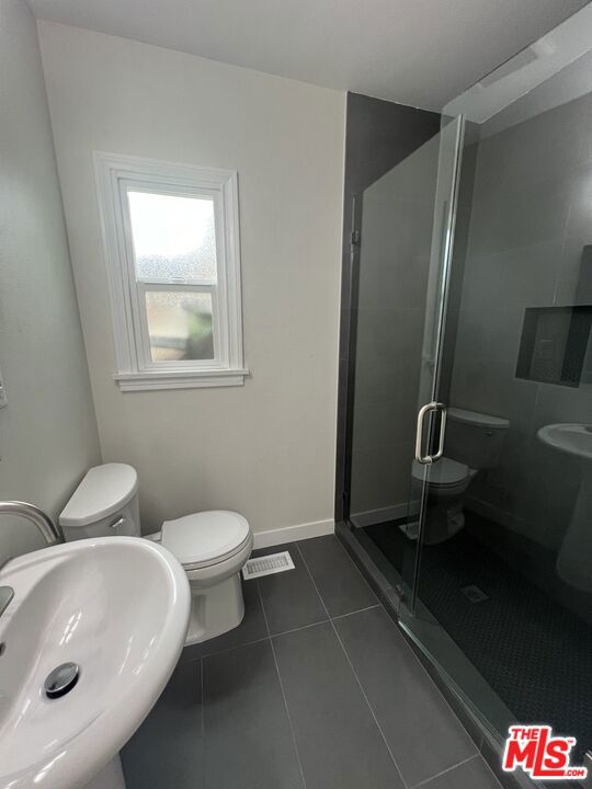 1284 S Highland Avenue Property Photo 21