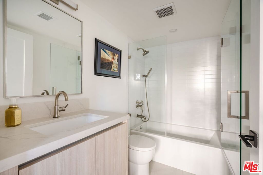 1563 Hi Point Street Property Photo 13