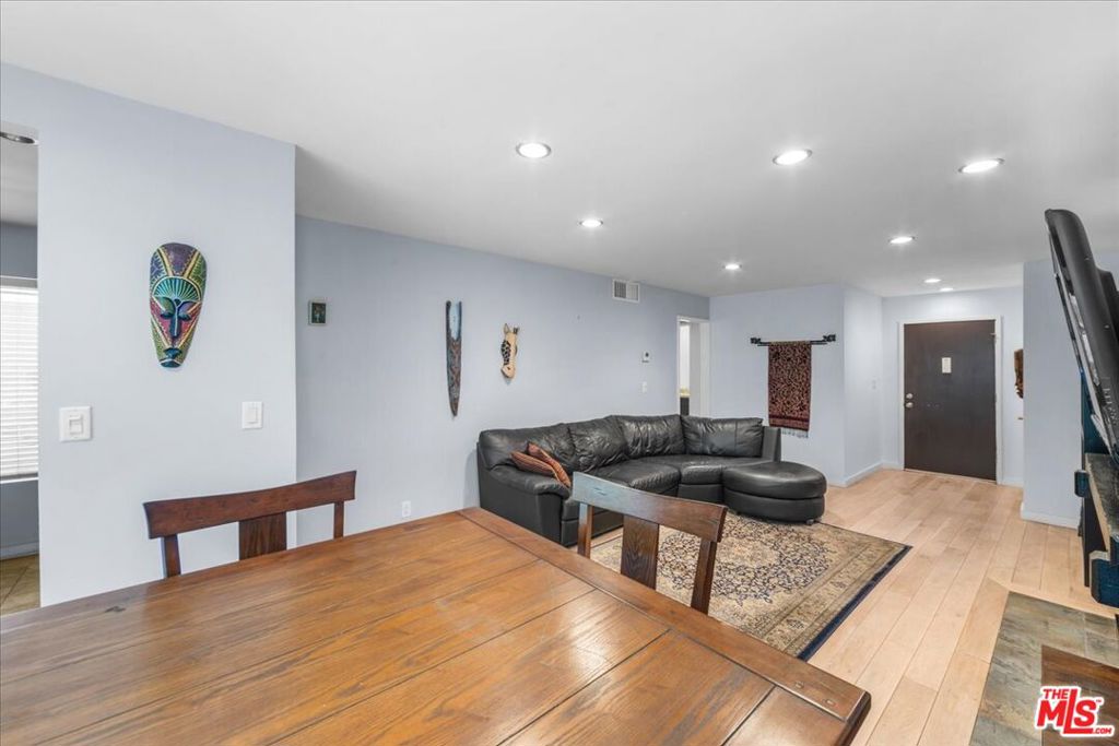 10115 Summertime Lane Property Photo 4