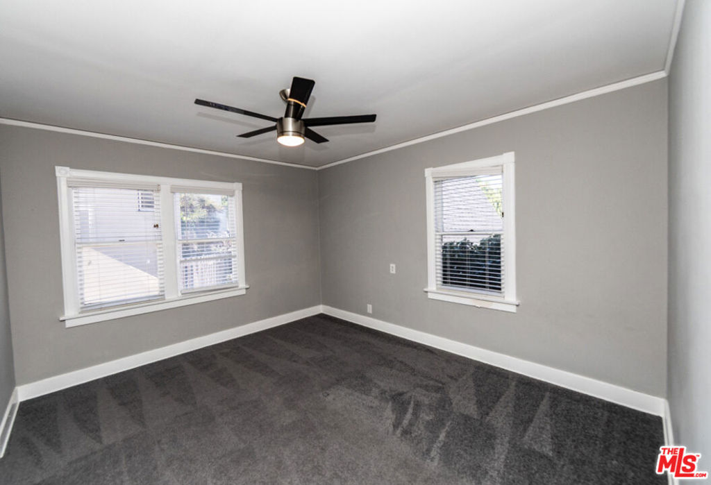 1334 W 17th Street Property Photo 8