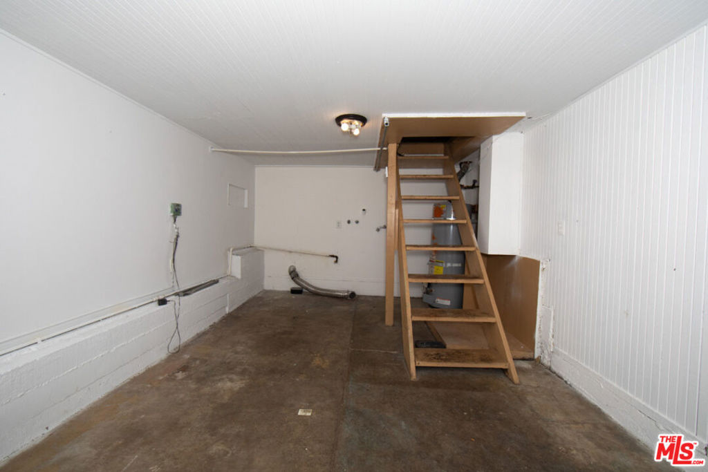 1334 W 17th Street Property Photo 20