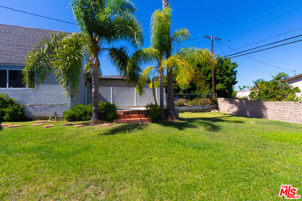 1334 W 17th Street Property Photo 23