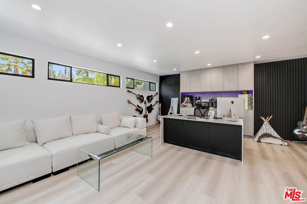 4961 Marmol Drive Property Photo 35