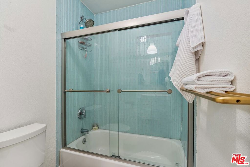 141 S Clark Drive 224 Property Photo 12