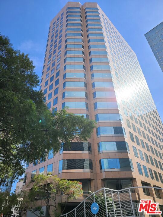 801 S Grand Avenue 1209 Property Photo 2