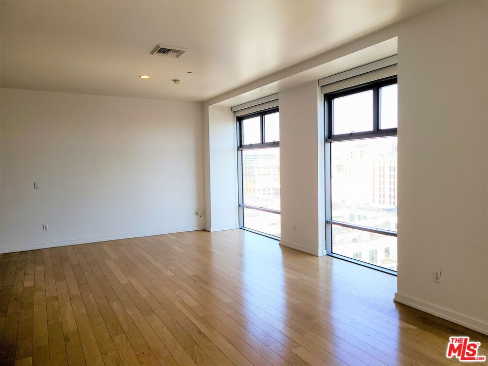 801 S Grand Avenue 1209 Property Photo 27