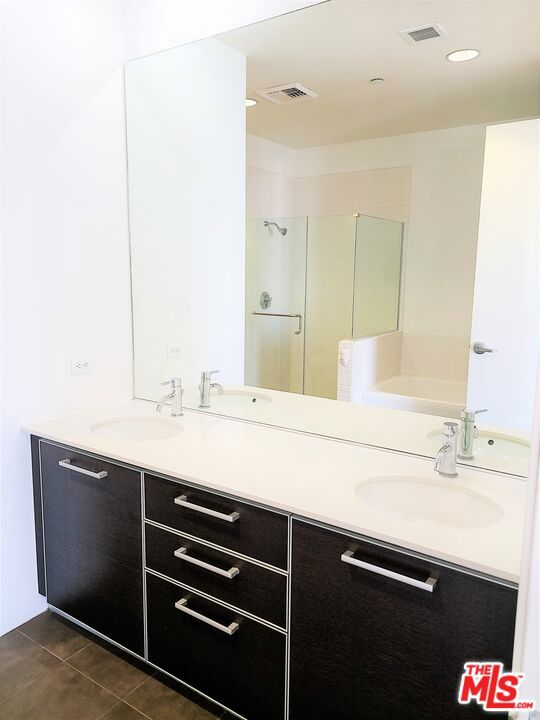 801 S Grand Avenue 1209 Property Photo 33