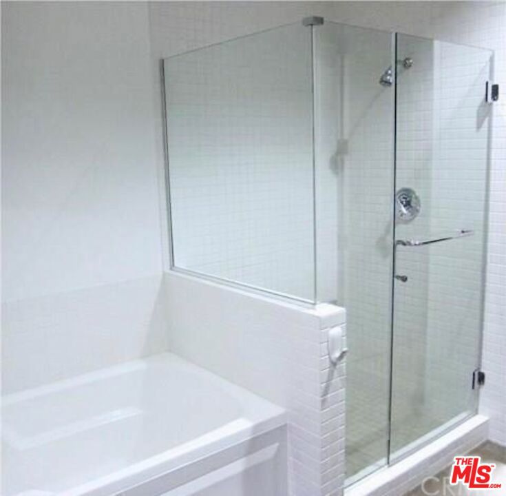 801 S Grand Avenue 1209 Property Photo 35