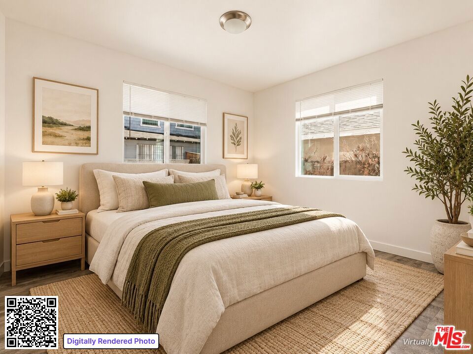 4150 S Normandie Avenue Property Photo 8