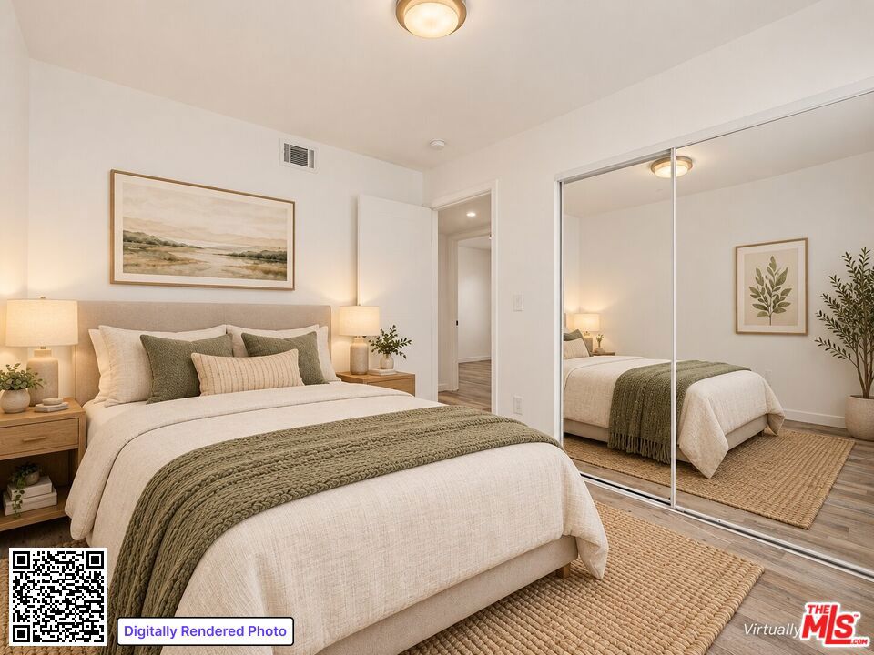 4150 S Normandie Avenue Property Photo 12