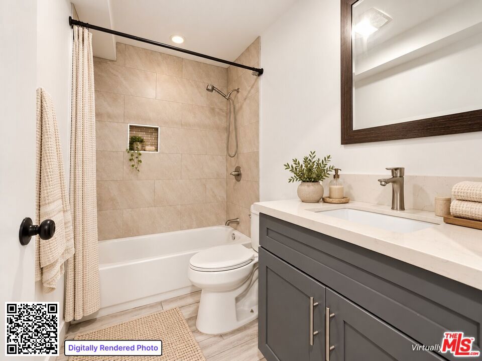 4150 S Normandie Avenue Property Photo 13