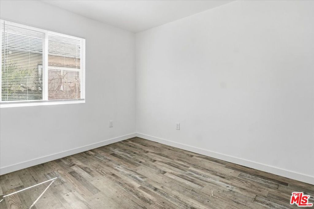 4150 S Normandie Avenue Property Photo 49