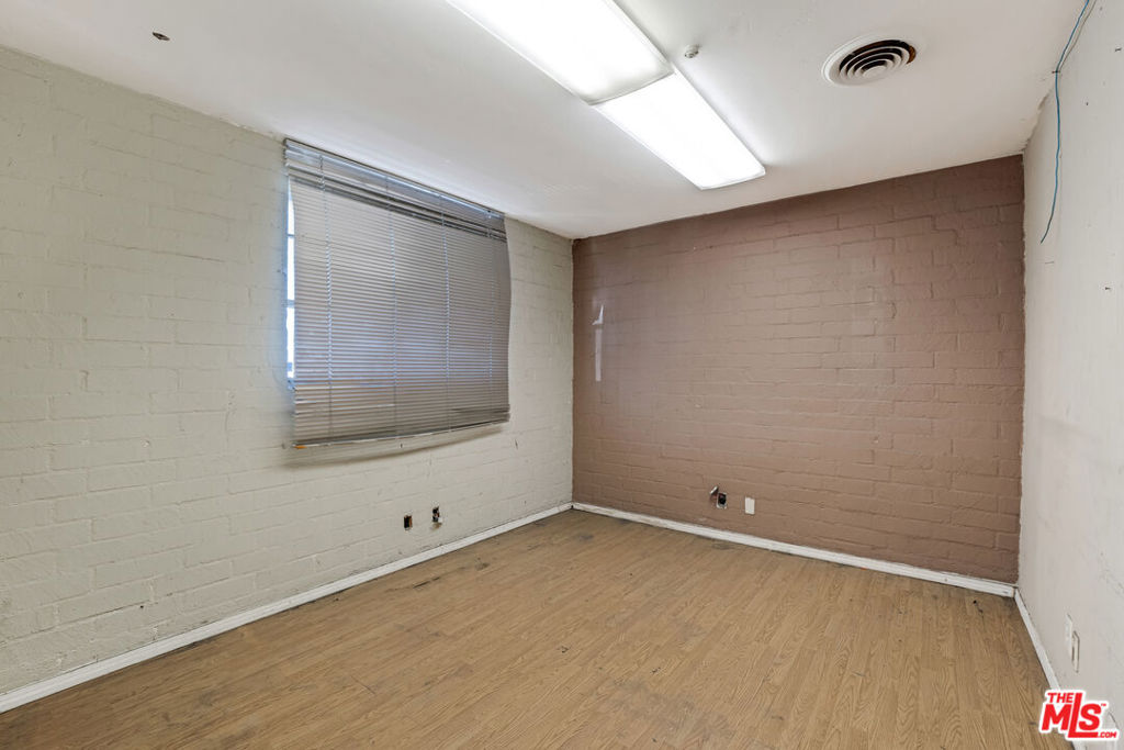 10920 S La Cienega Boulevard Property Photo 9