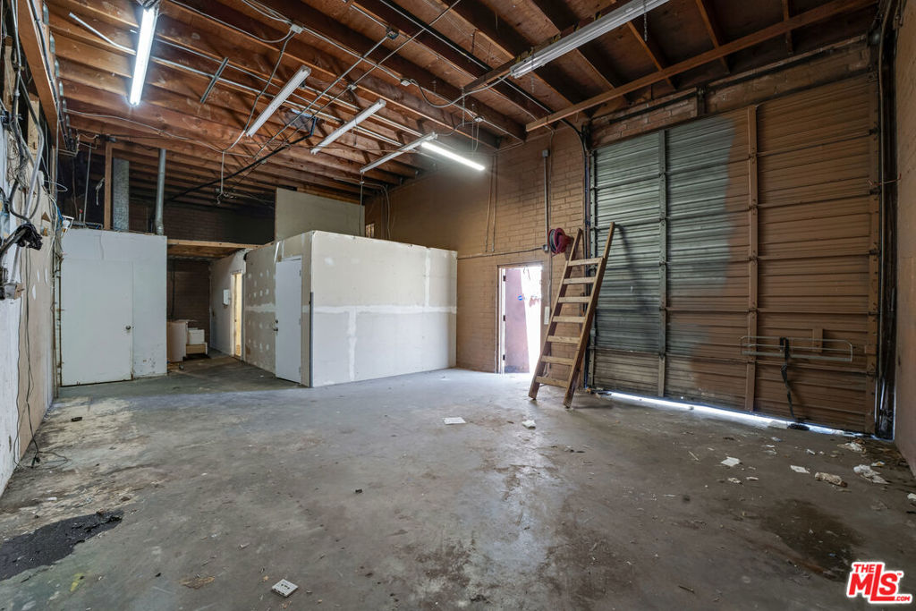 10920 S La Cienega Boulevard Property Photo 12