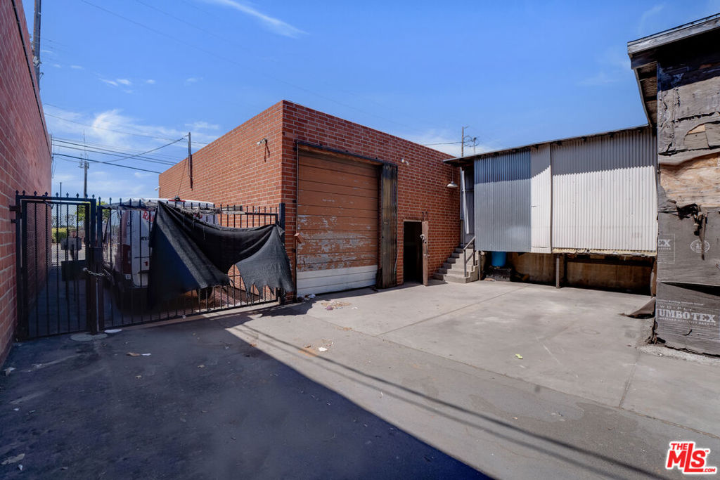10920 S La Cienega Boulevard Property Photo 13