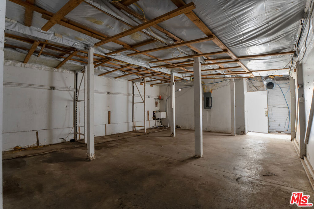 10920 S La Cienega Boulevard Property Photo 15