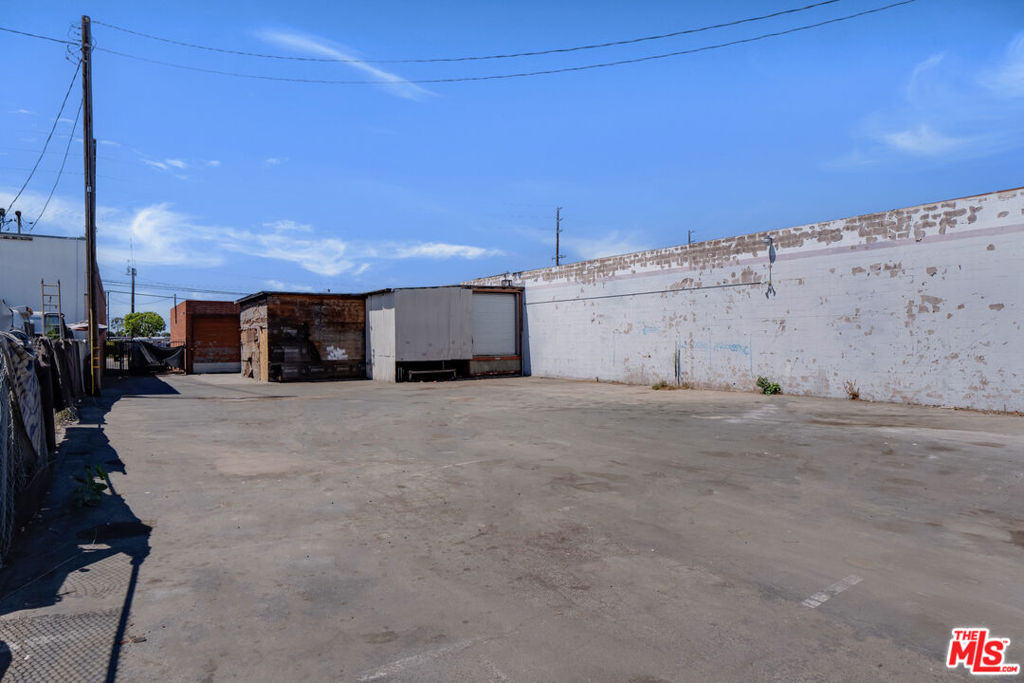 10920 S La Cienega Boulevard Property Photo 19