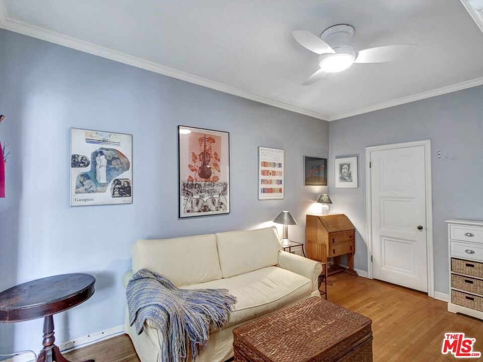 1327 N Hayworth Avenue Property Photo 34