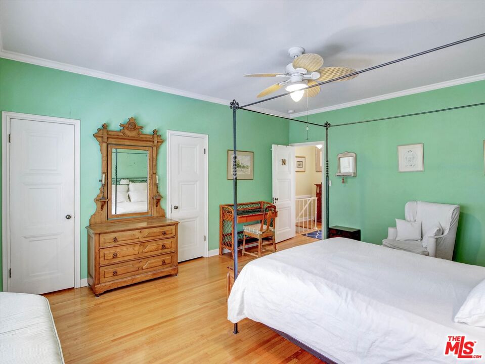 1327 N Hayworth Avenue Property Photo 39