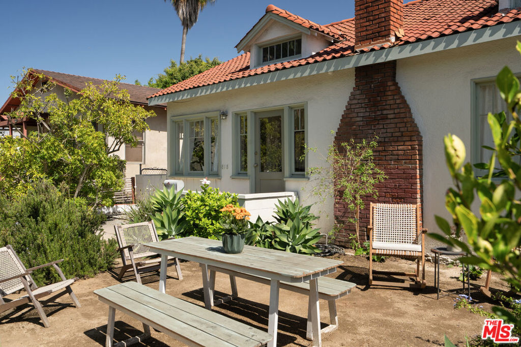 818 Palms Boulevard Property Photo 5