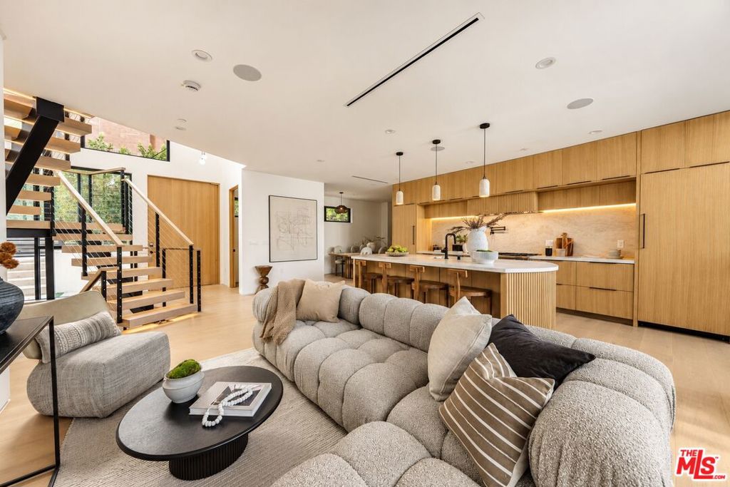 3721 Evans Street Property Photo 4