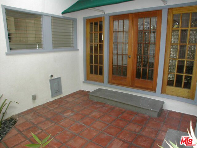 857 S Sycamore Avenue Property Photo 11
