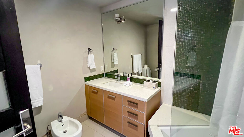 6425 Weidlake Drive Property Photo 47