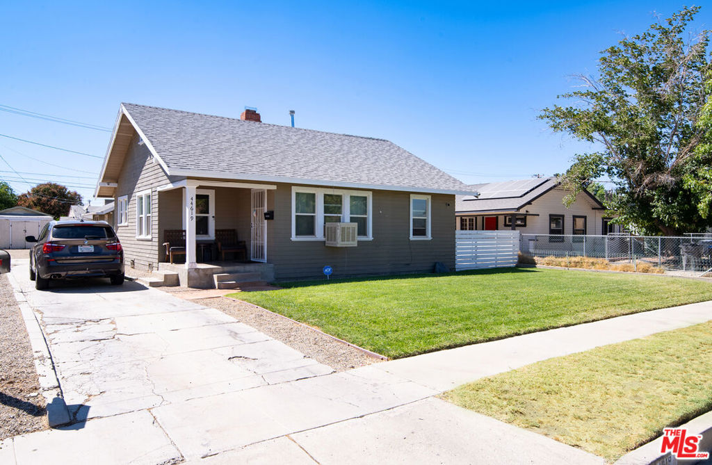 44619 Beech Avenue Property Photo 1