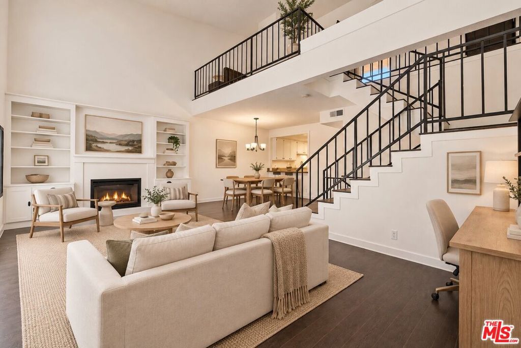 200 S La Fayette Park Place 2 Property Photo 2
