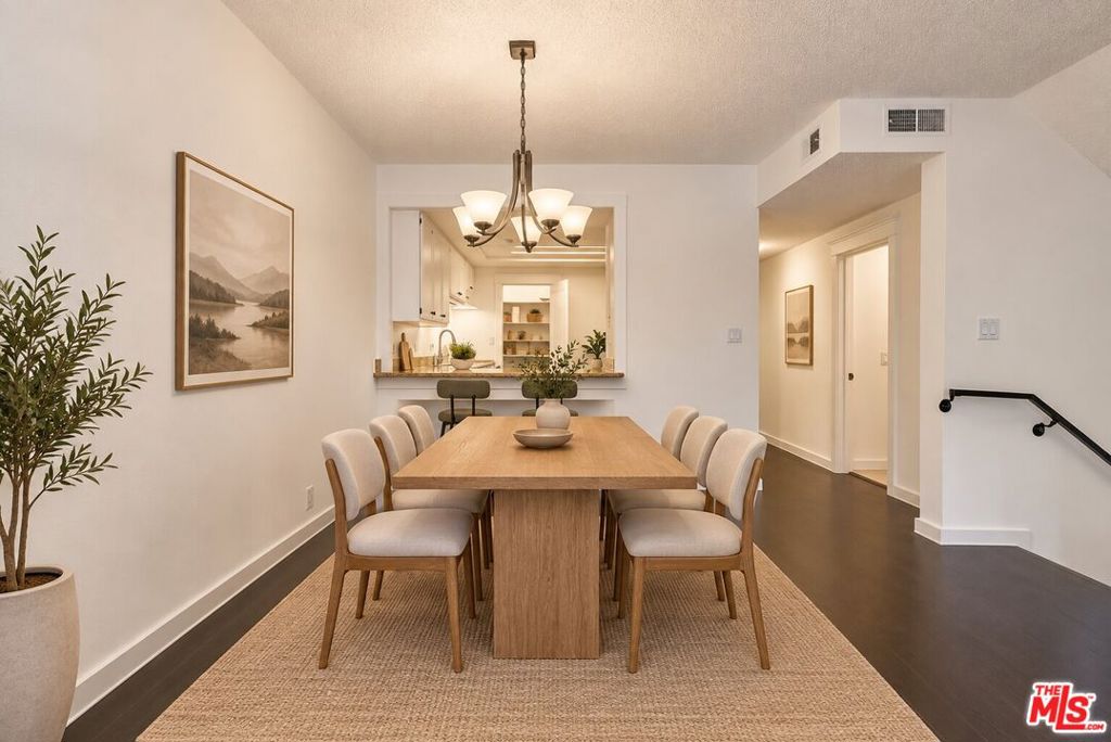 200 S La Fayette Park Place 2 Property Photo 3