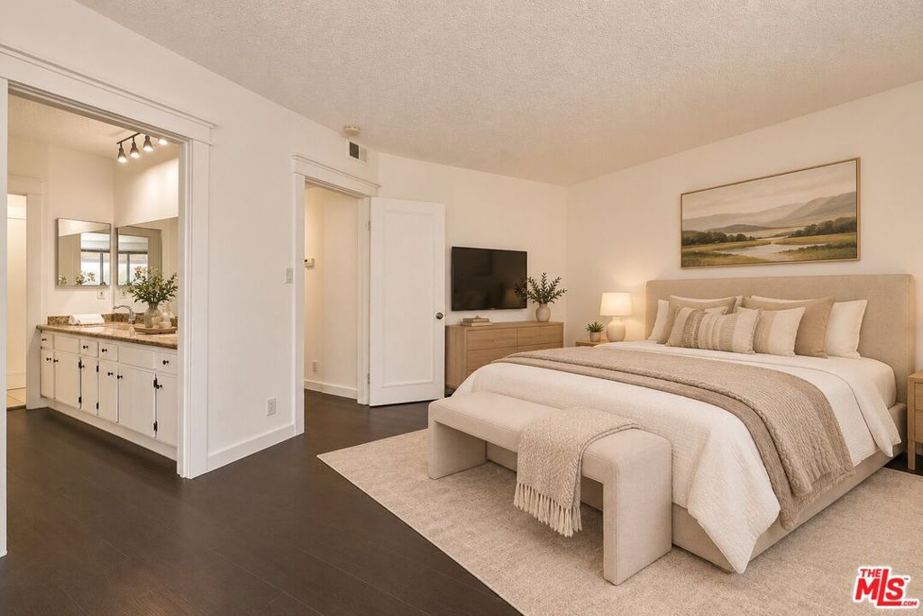 200 S La Fayette Park Place 2 Property Photo 4