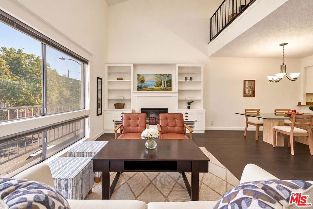 200 S La Fayette Park Place 2 Property Photo 7