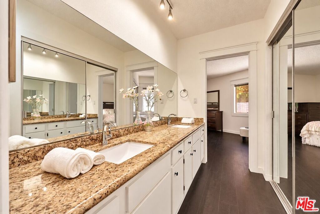 200 S La Fayette Park Place 2 Property Photo 13